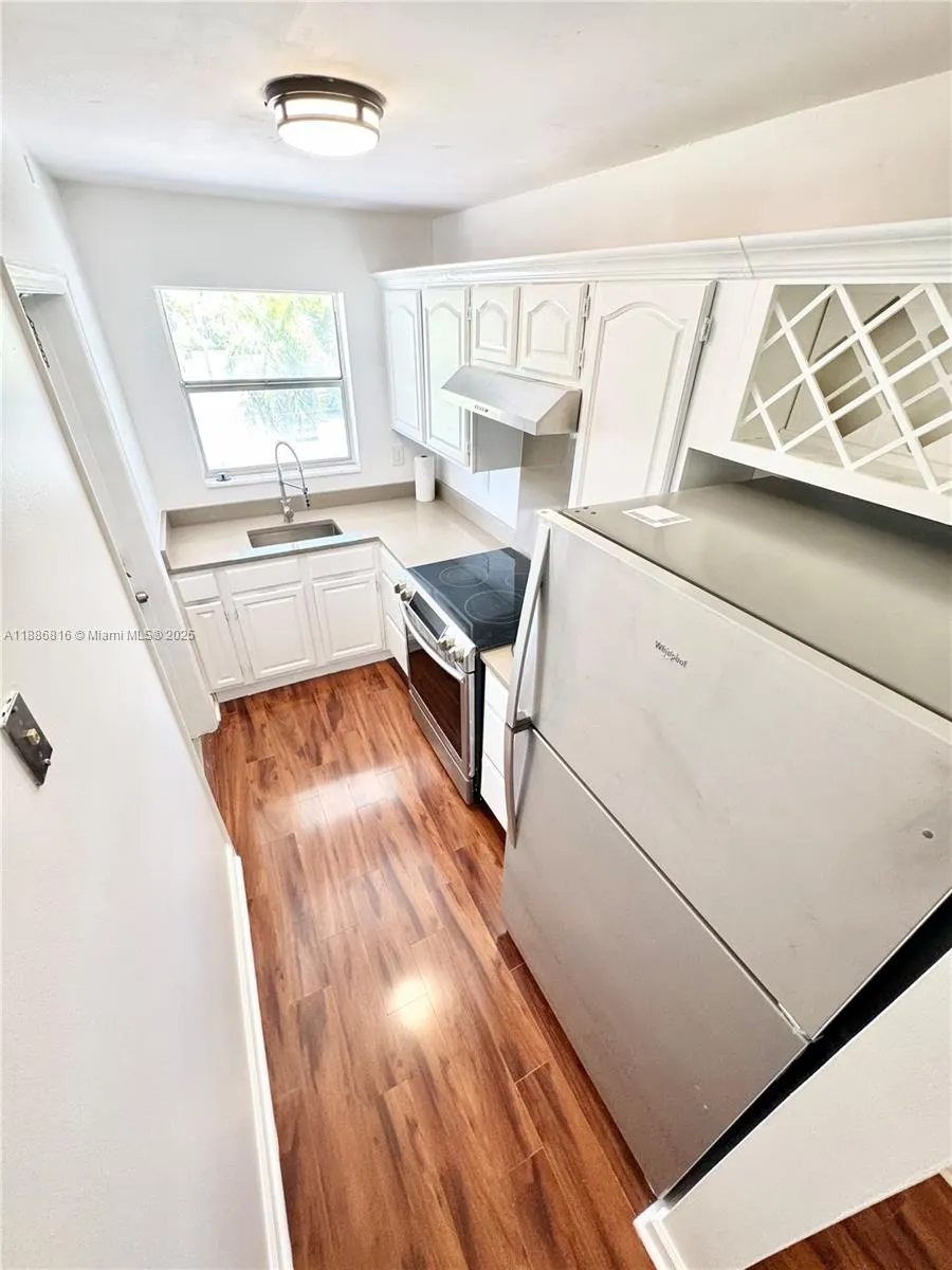 300 Layne Blvd, #313