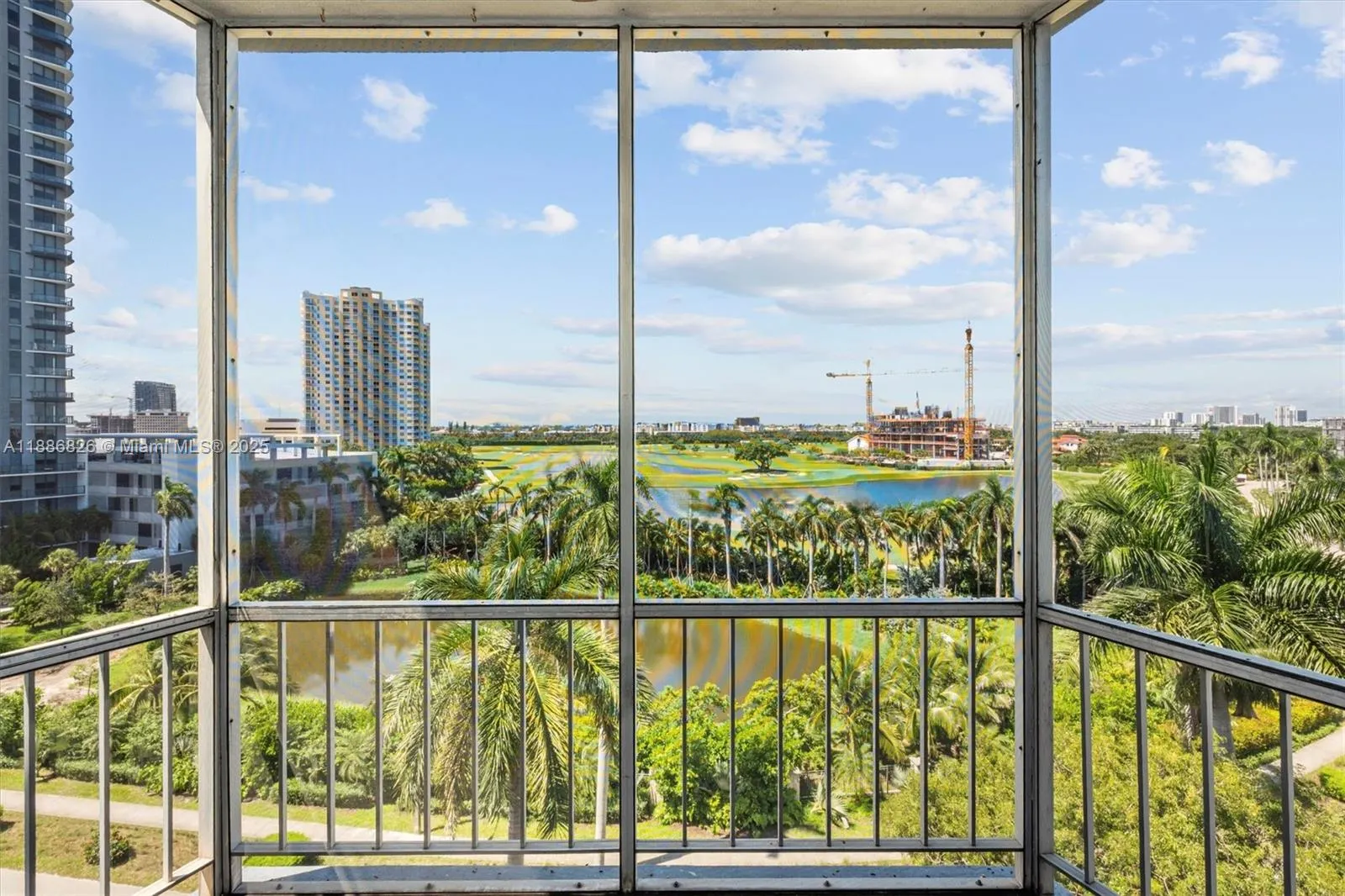 200 Diplomat Pkwy, #825