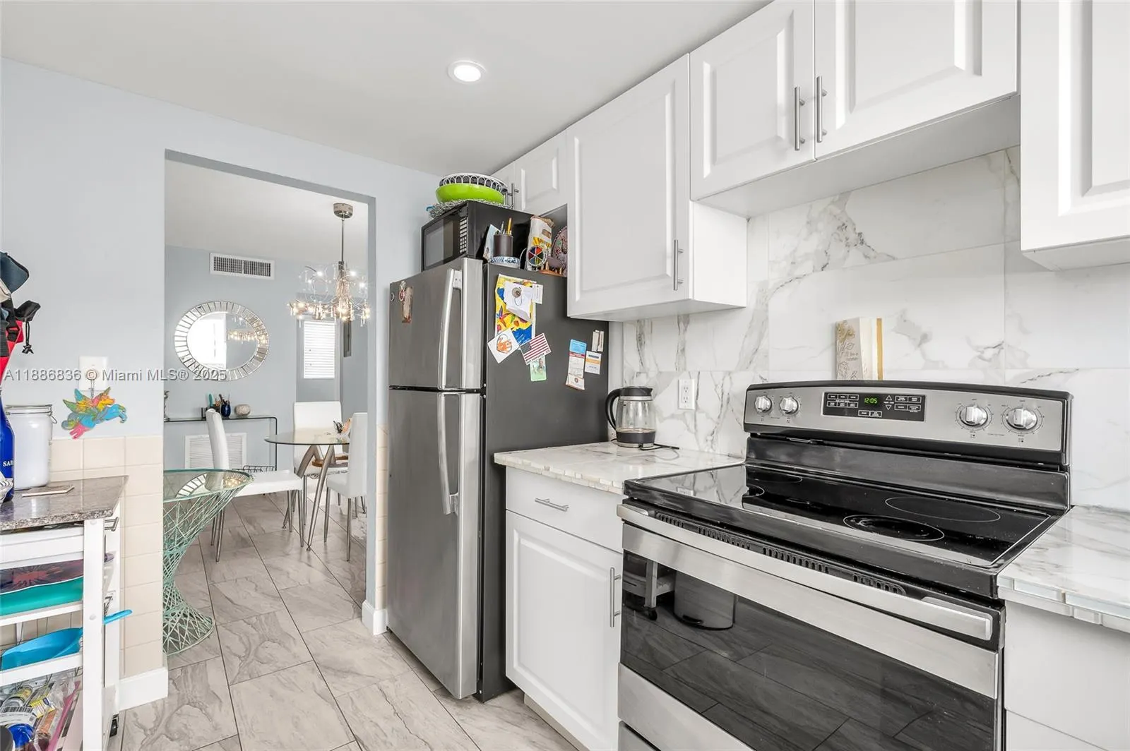 2731 NE 14th St, #430