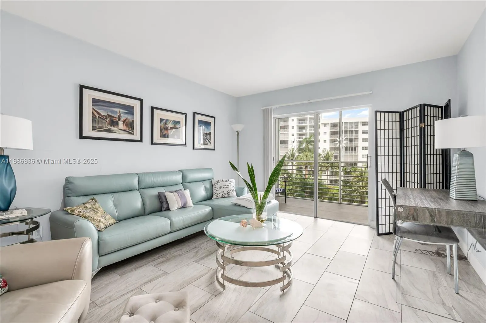 2731 NE 14th St, #430