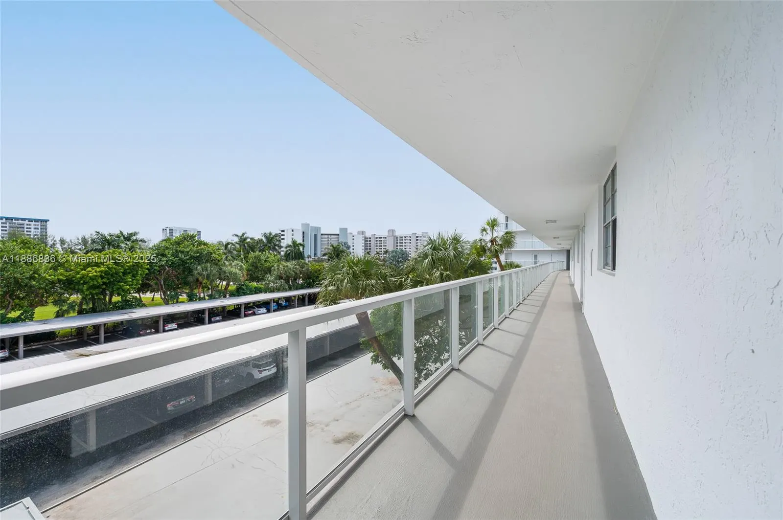 2731 NE 14th St, #430