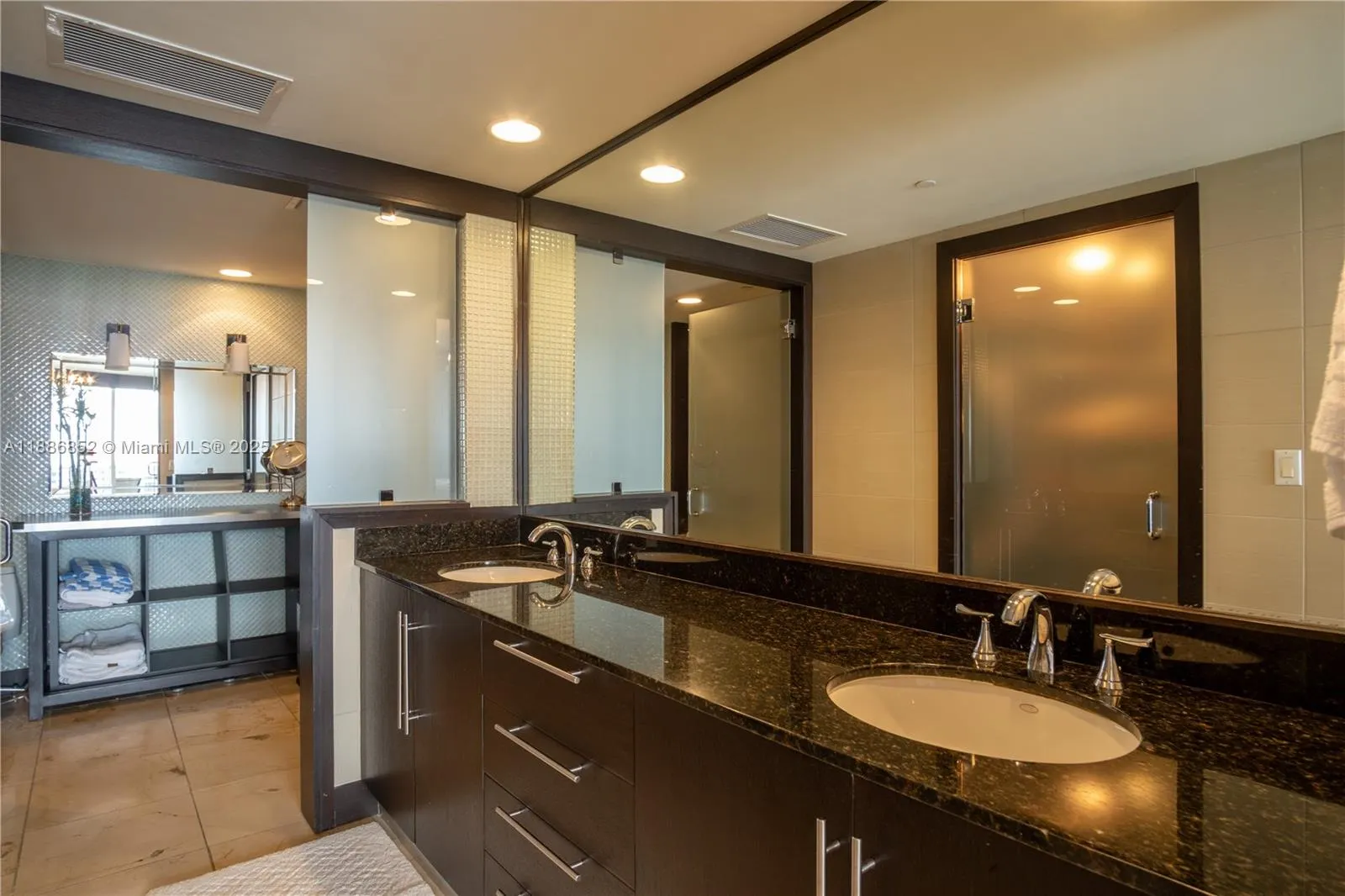 1850 S OCEAN DR, #3509