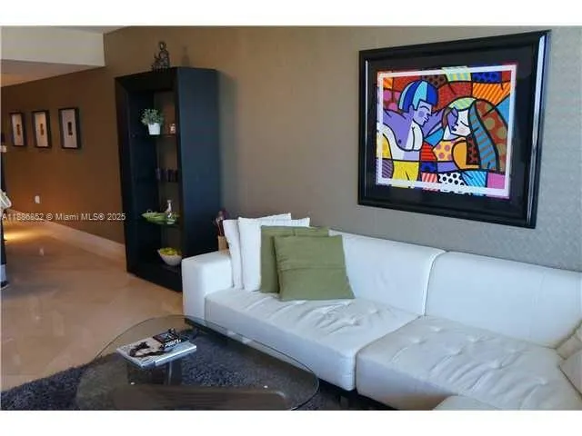 1850 S OCEAN DR, #3509
