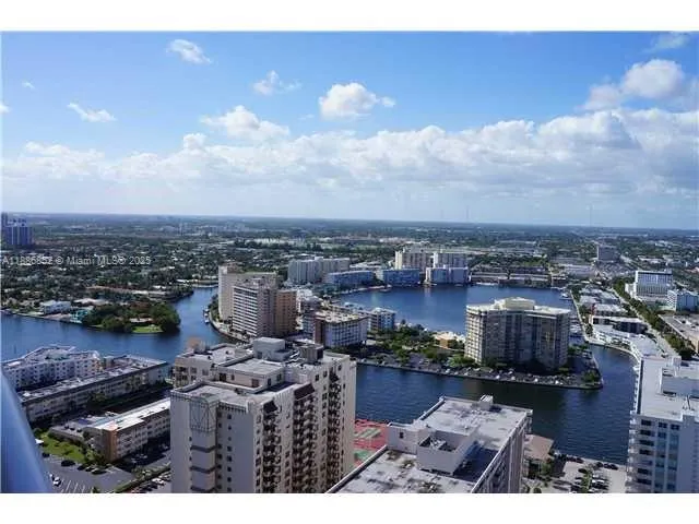 1850 S OCEAN DR, #3509