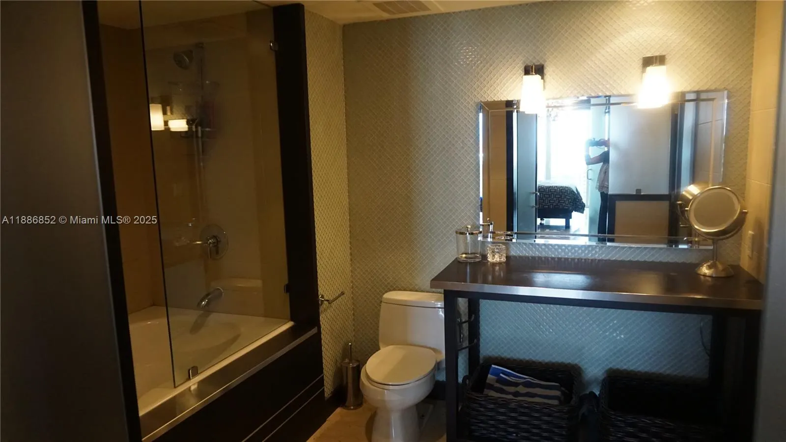 1850 S OCEAN DR, #3509