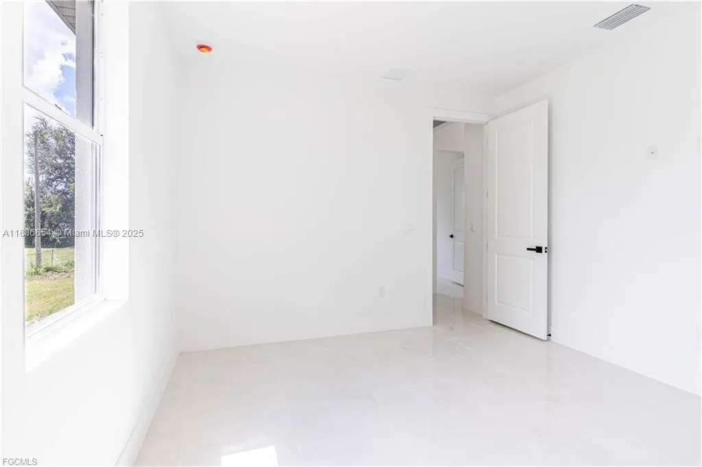 615 8th Ave