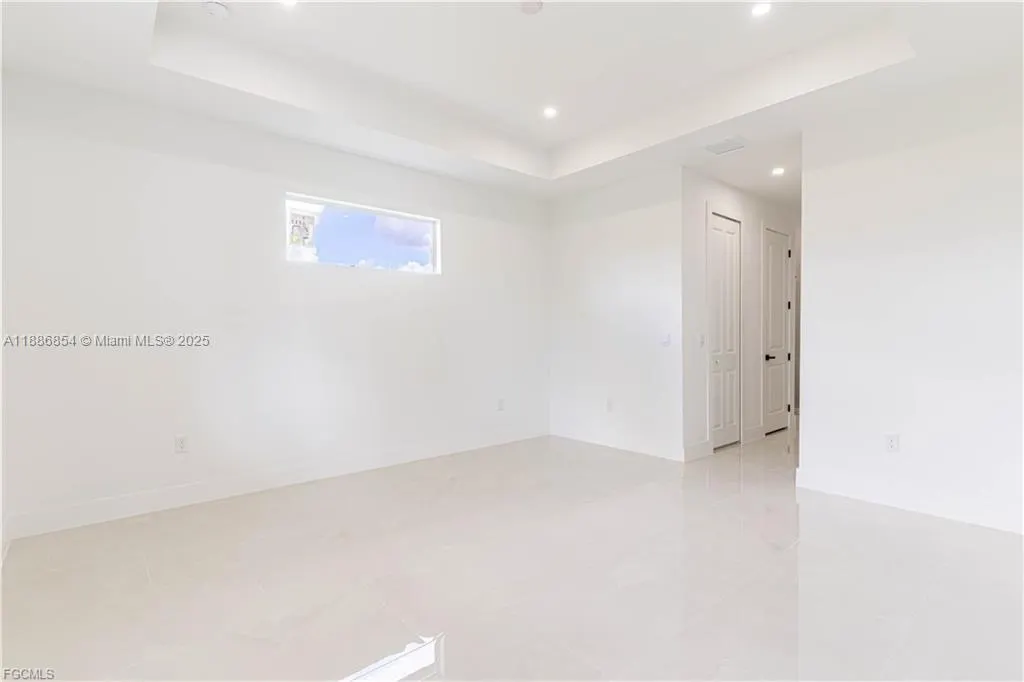615 8th Ave