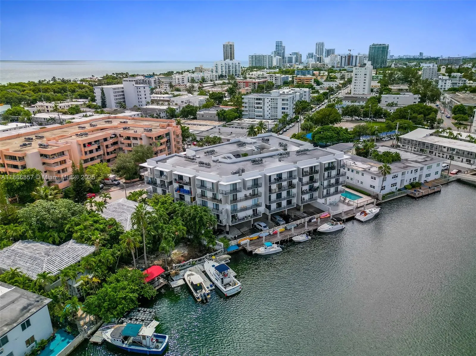 8100 Byron Ave, #308