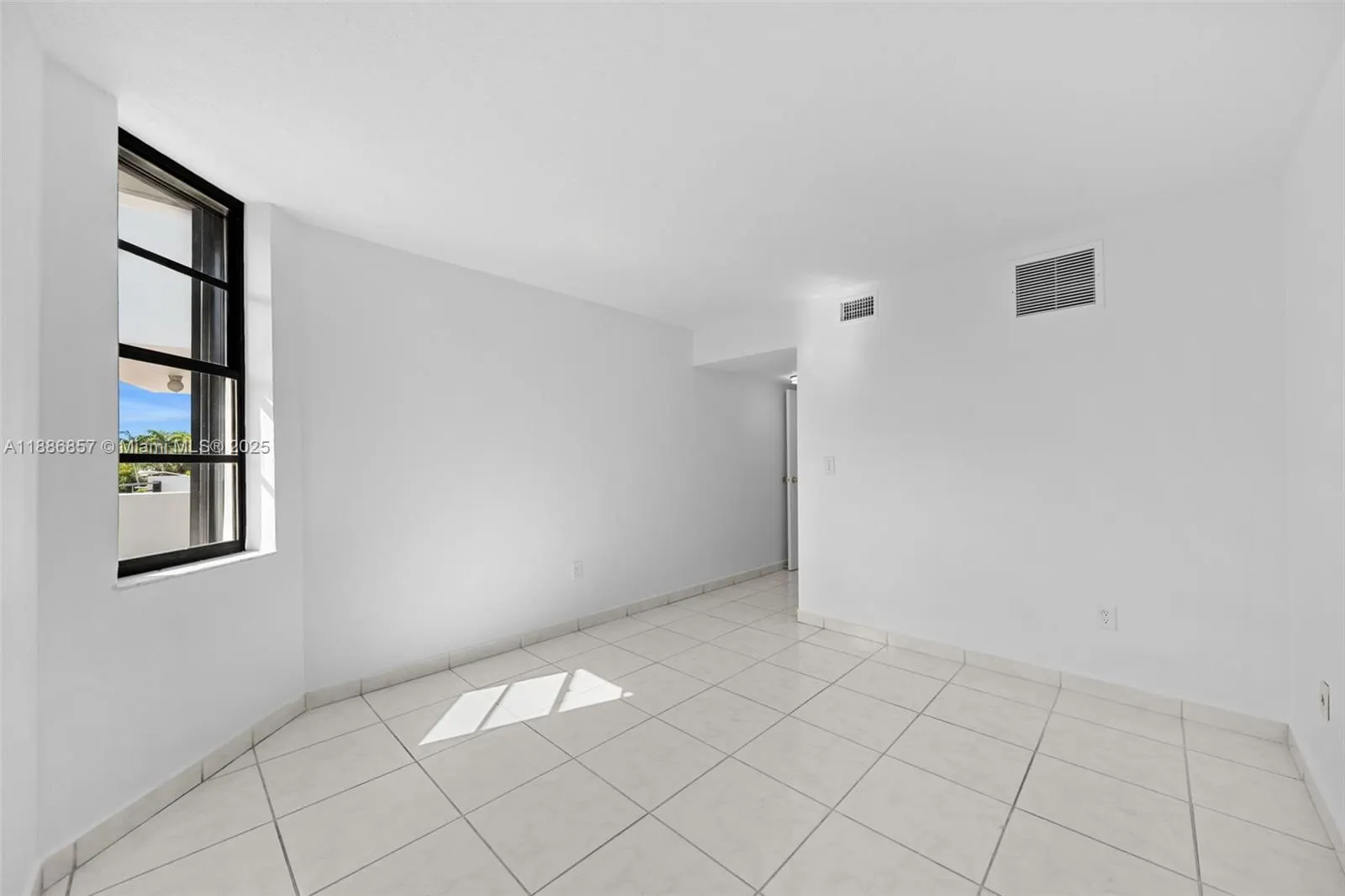 8100 Byron Ave, #308