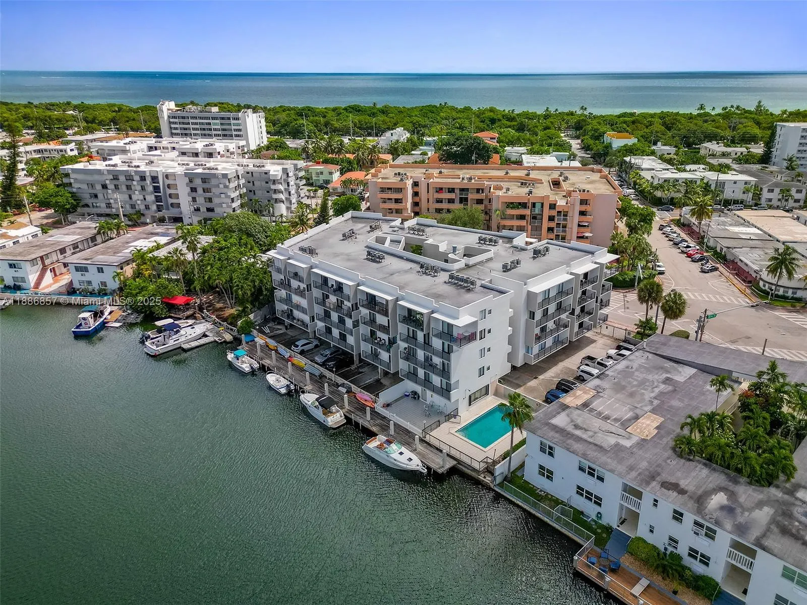8100 Byron Ave, #308