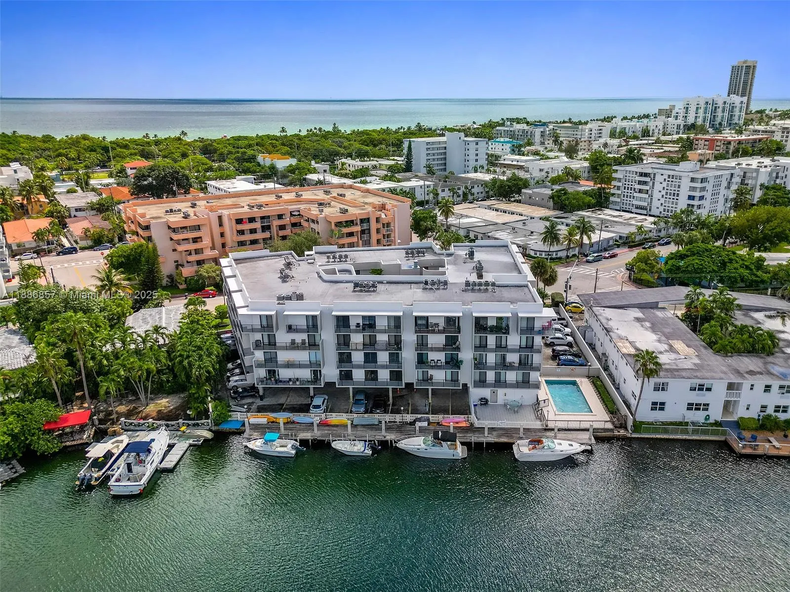 8100 Byron Ave, #308