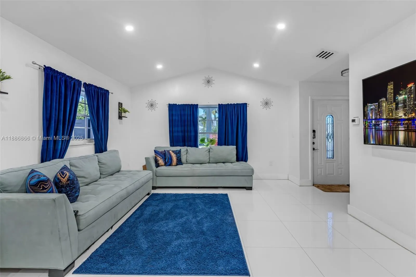 18088 SW 137th Path