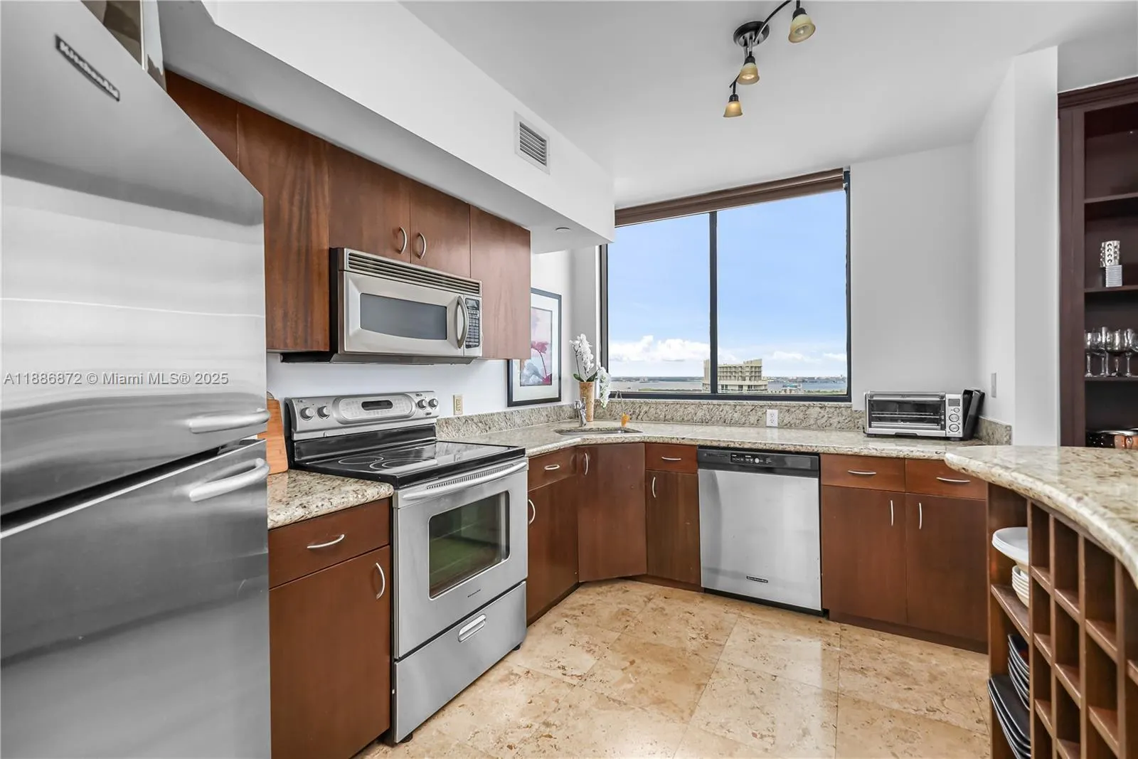 1330 West Ave, #3507