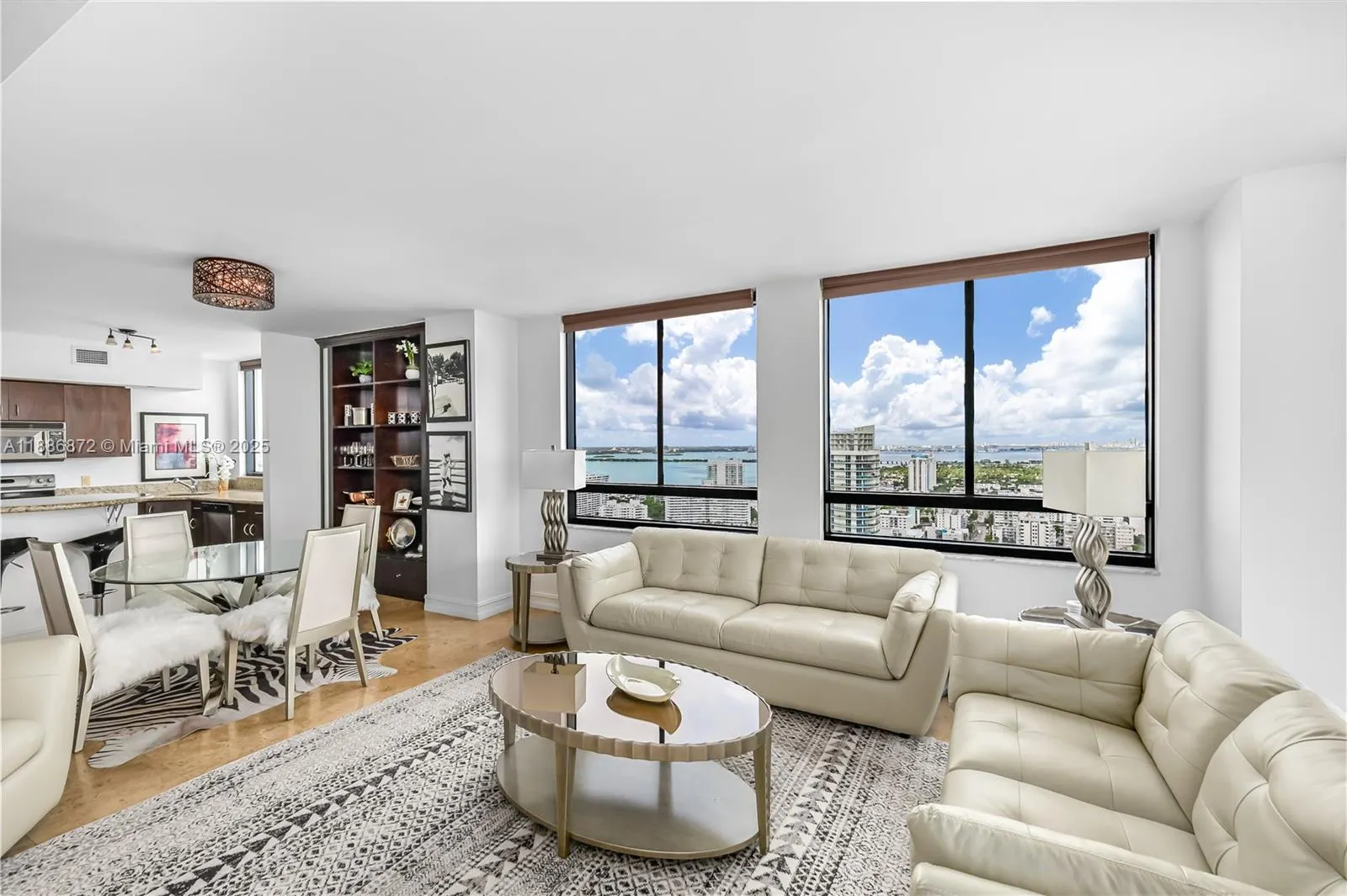 1330 West Ave, #3507
