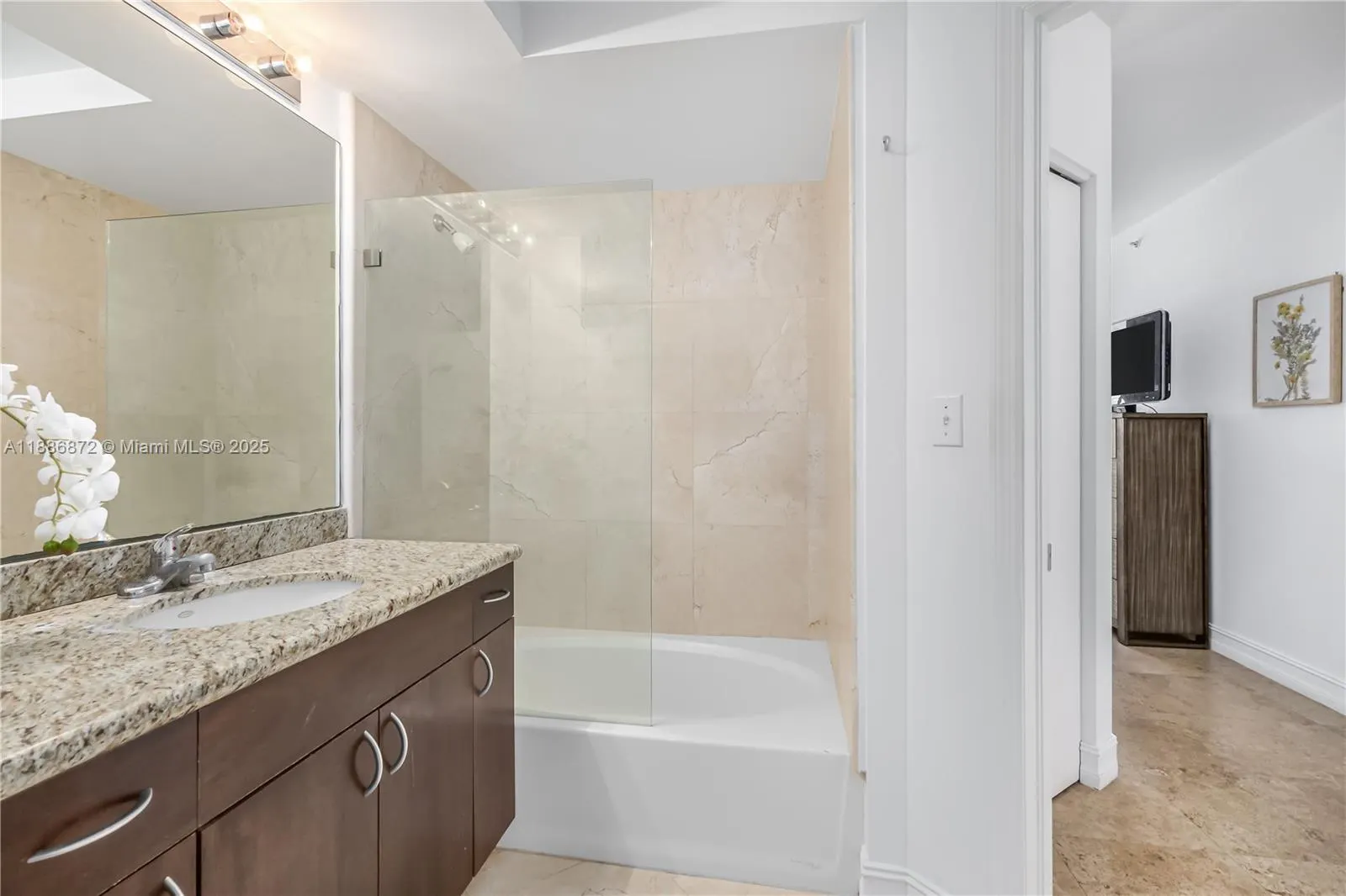 1330 West Ave, #3507