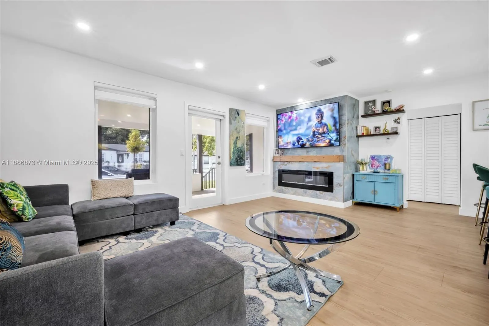 1401 NW 52nd St