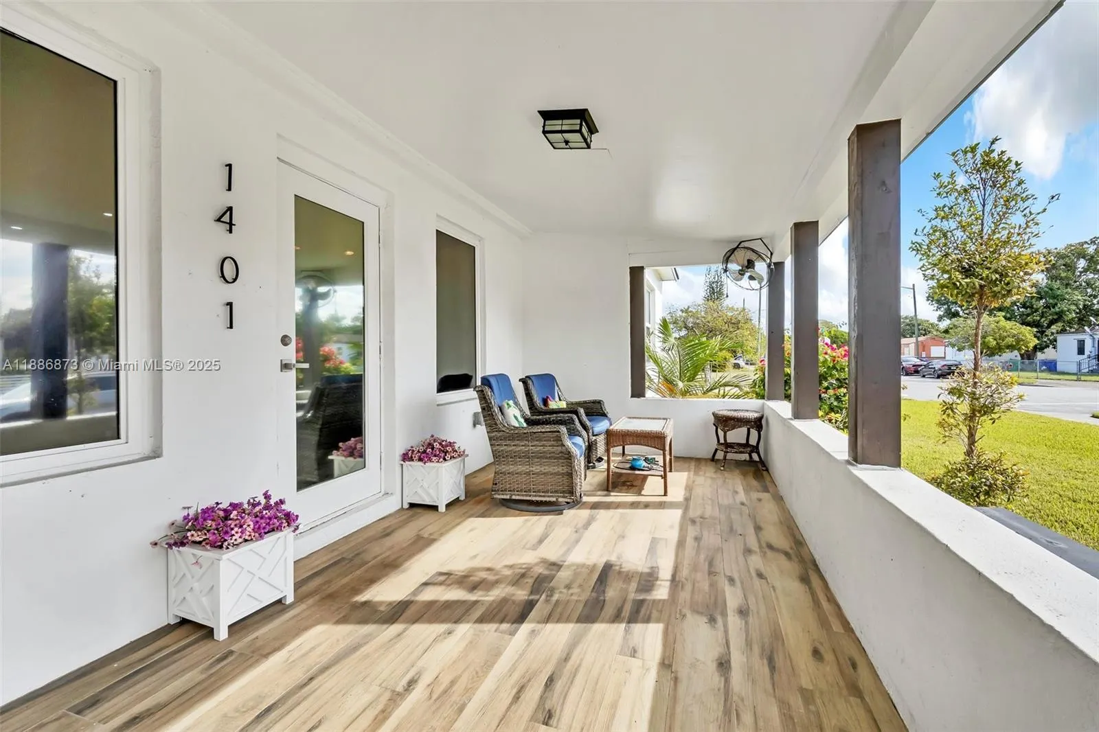 1401 NW 52nd St