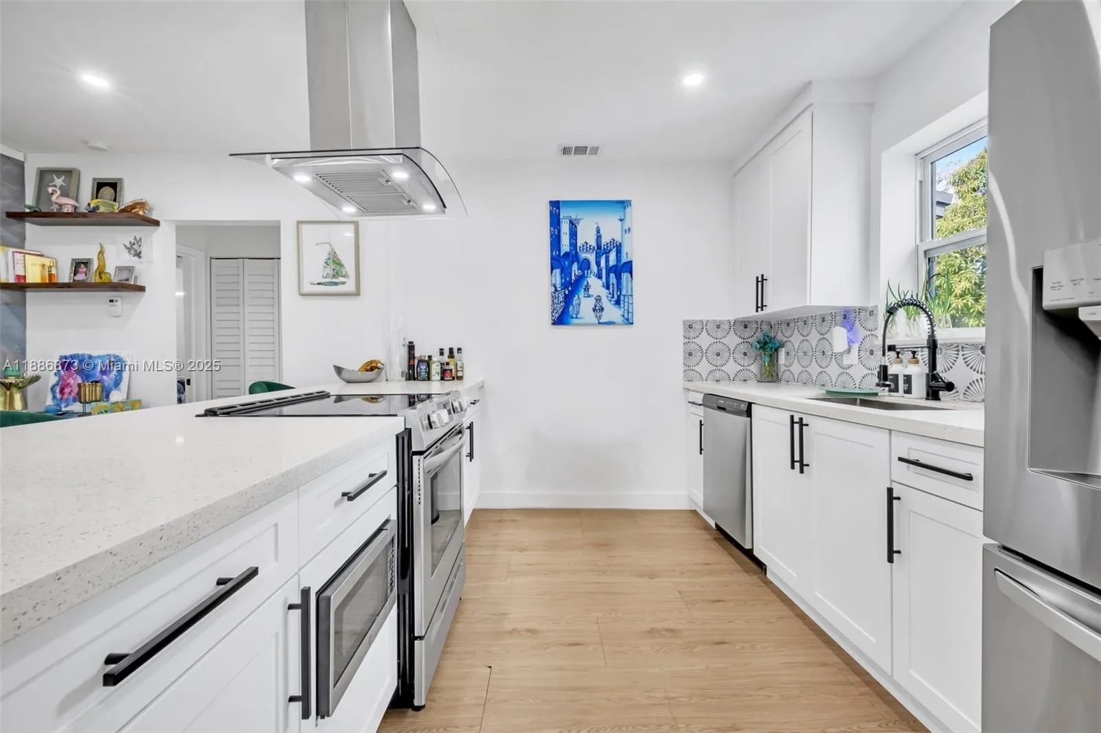1401 NW 52nd St