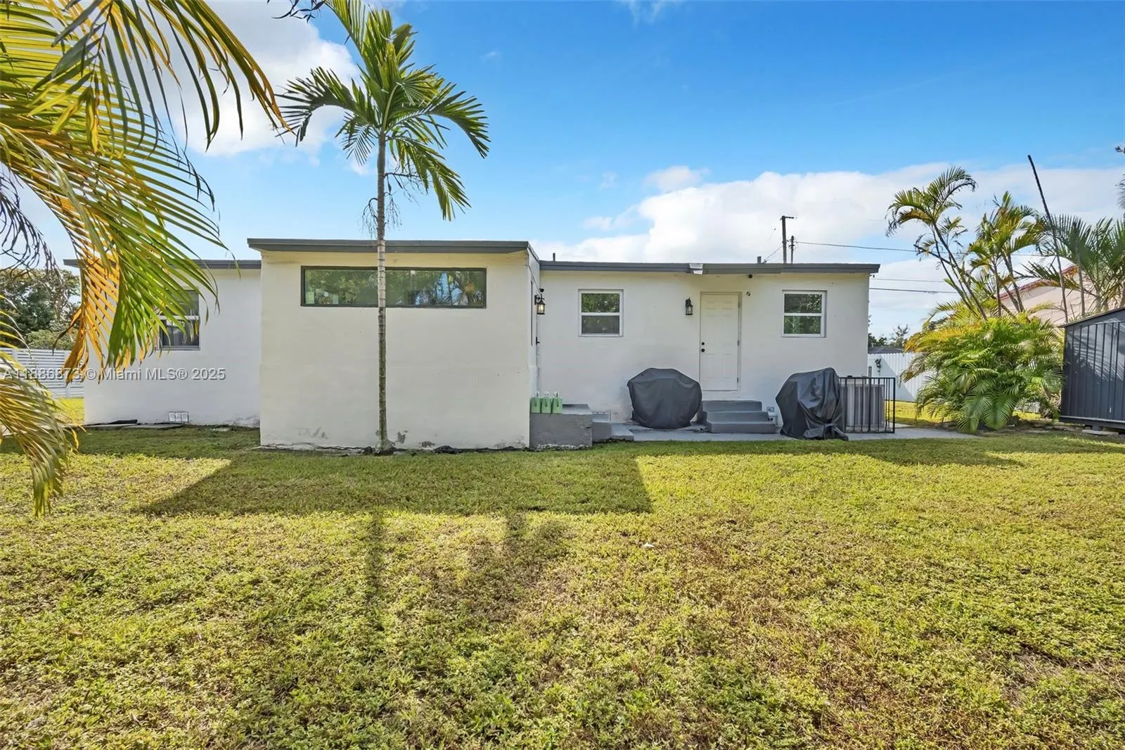 1401 NW 52nd St