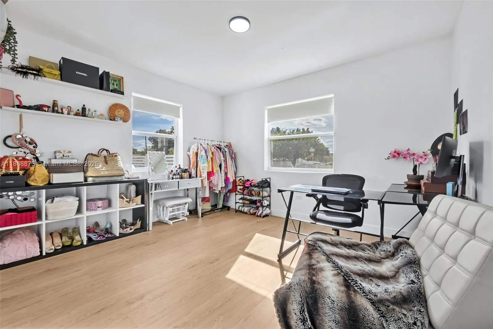 1401 NW 52nd St