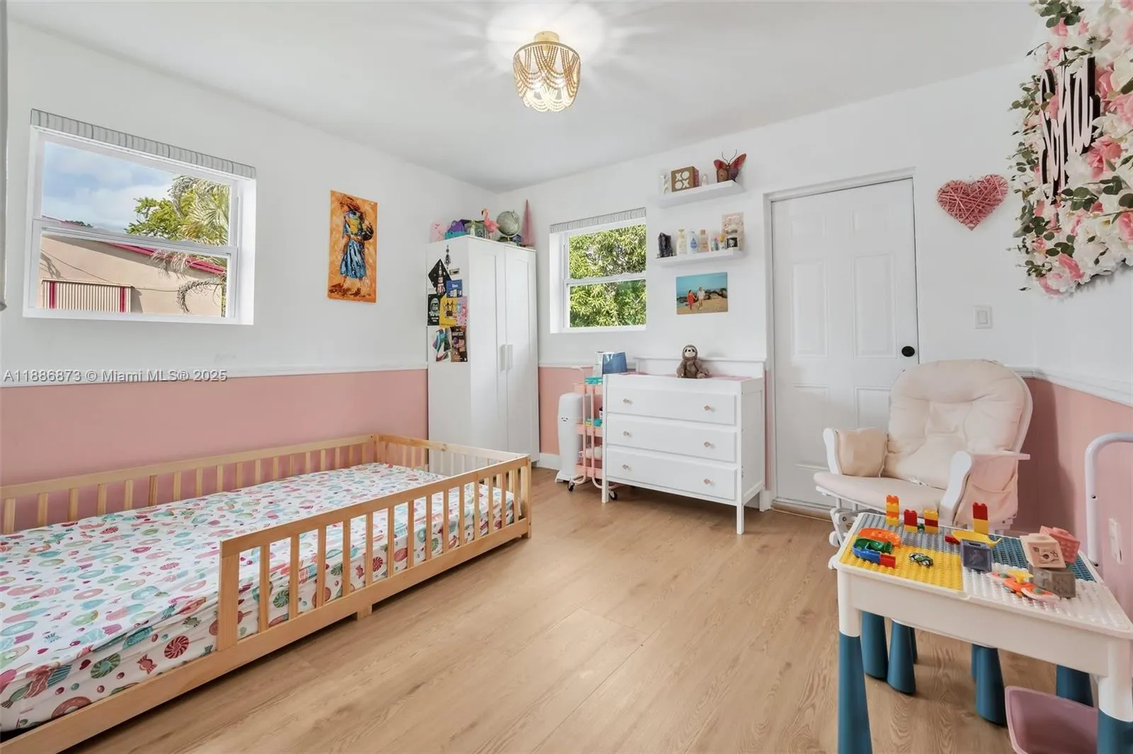 1401 NW 52nd St