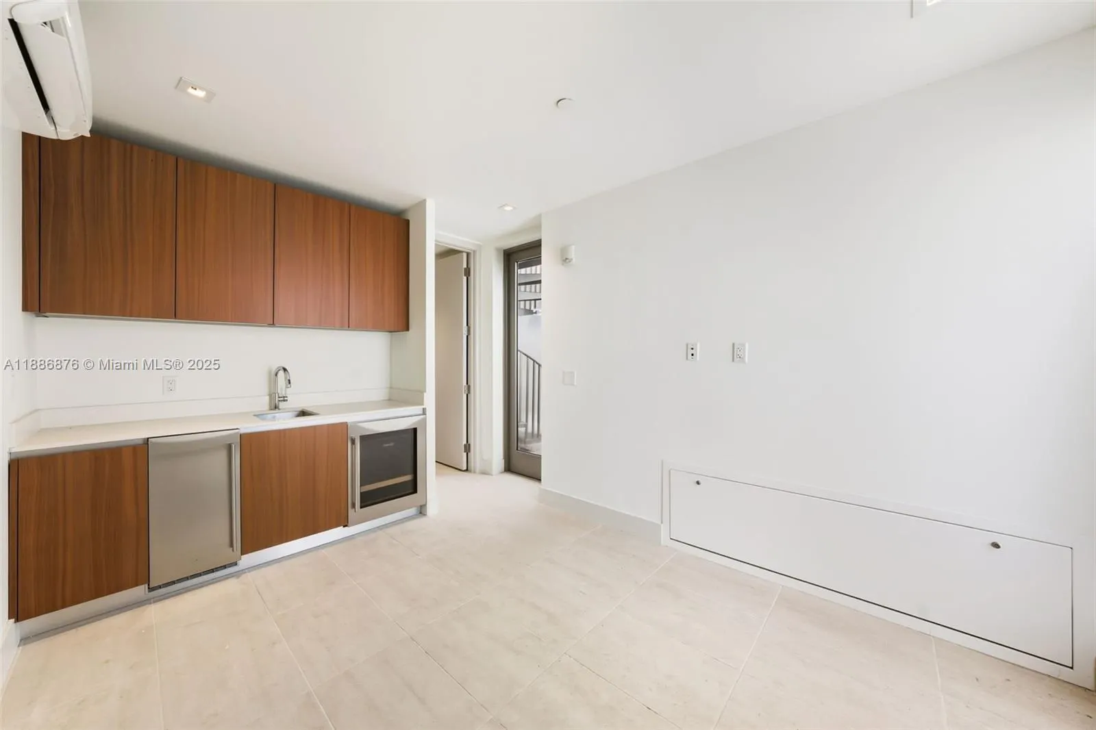 515 Valencia Ave, #1201