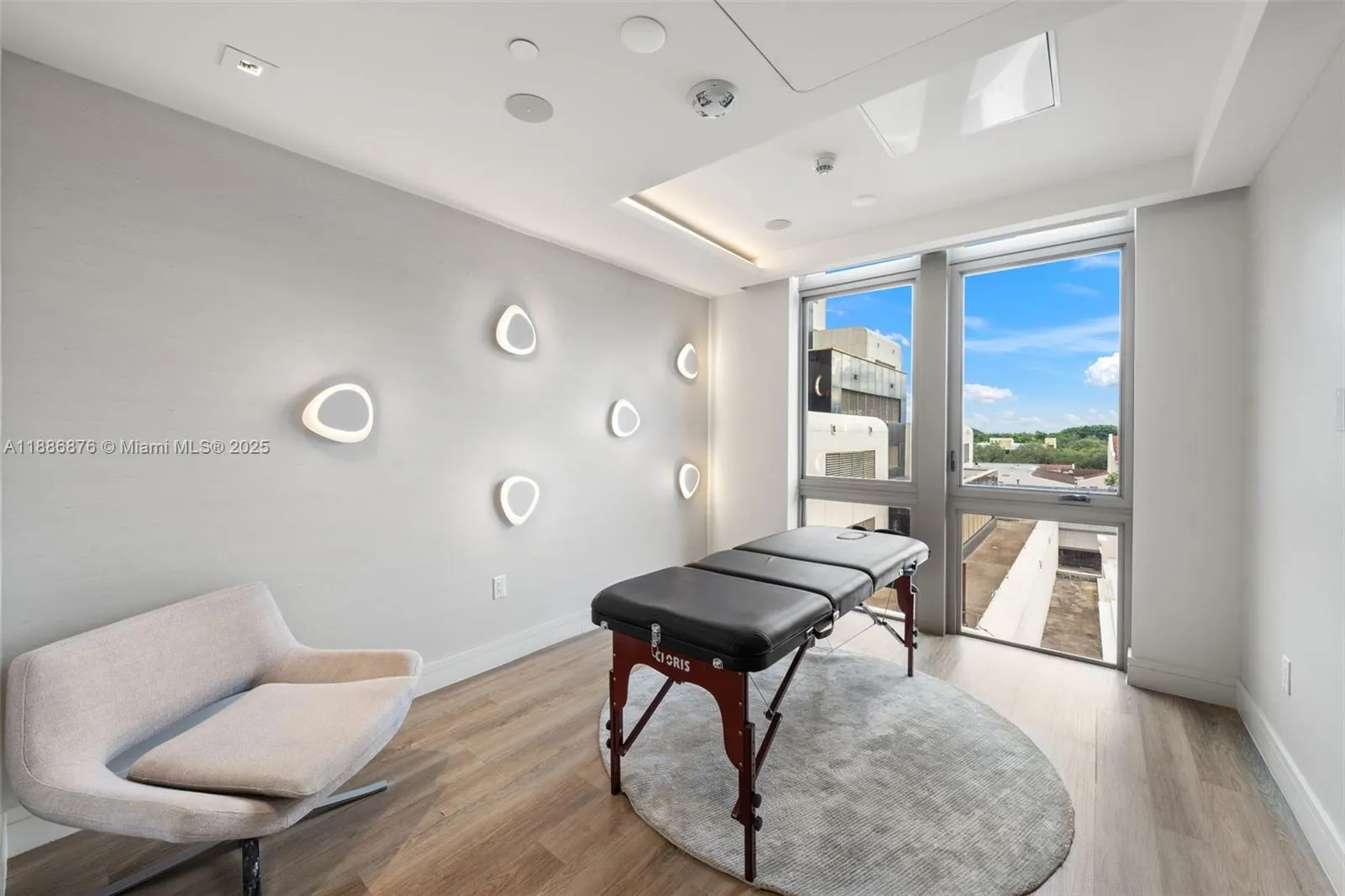 515 Valencia Ave, #1201