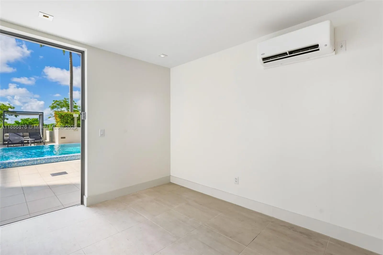 515 Valencia Ave, #1201