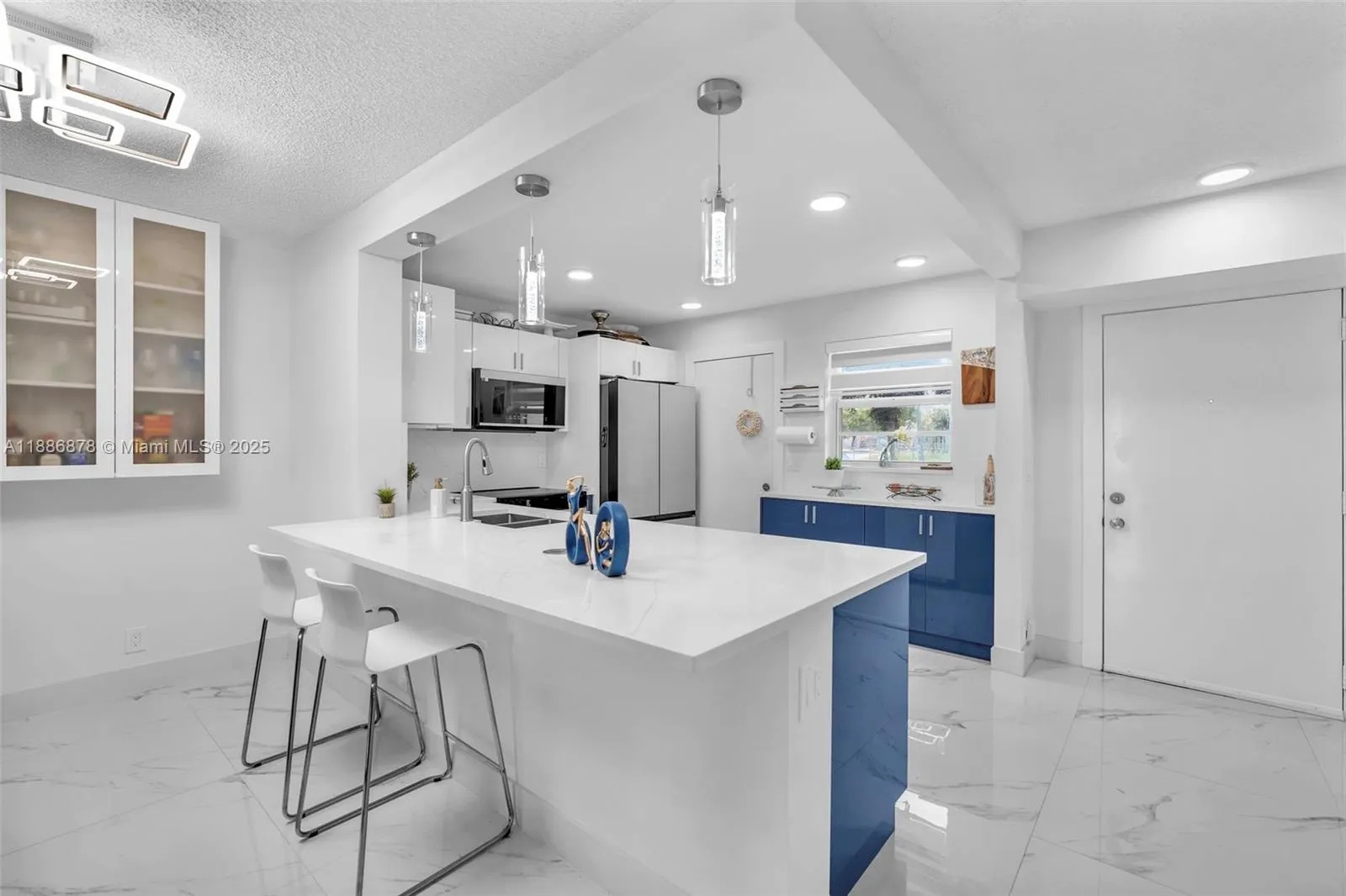 205 SE 11th Ter, #101