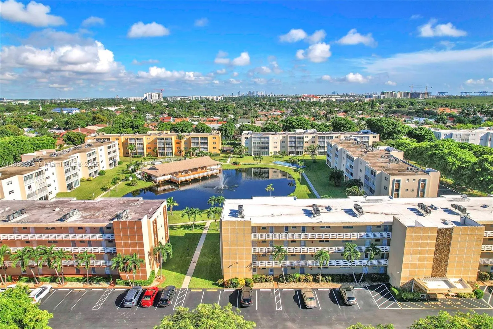 205 SE 11th Ter, #101