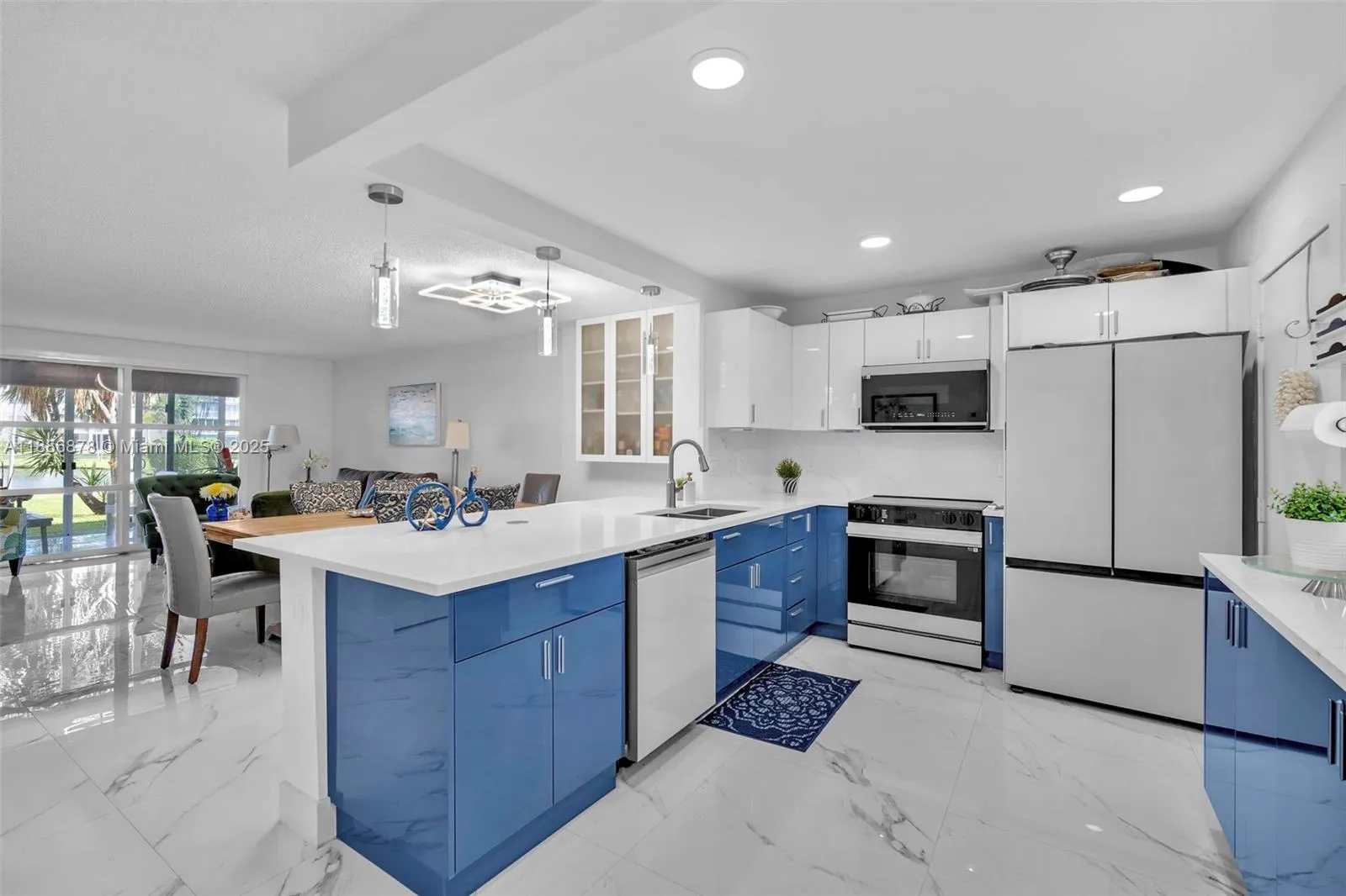 205 SE 11th Ter, #101