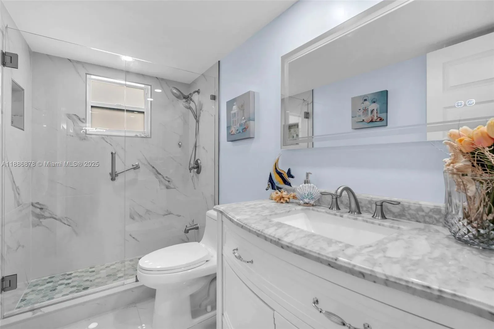 205 SE 11th Ter, #101