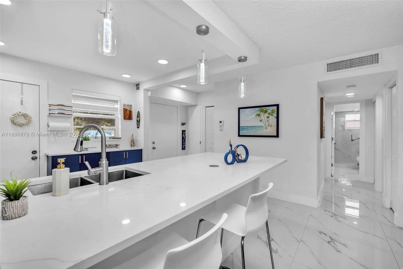 205 SE 11th Ter, #101