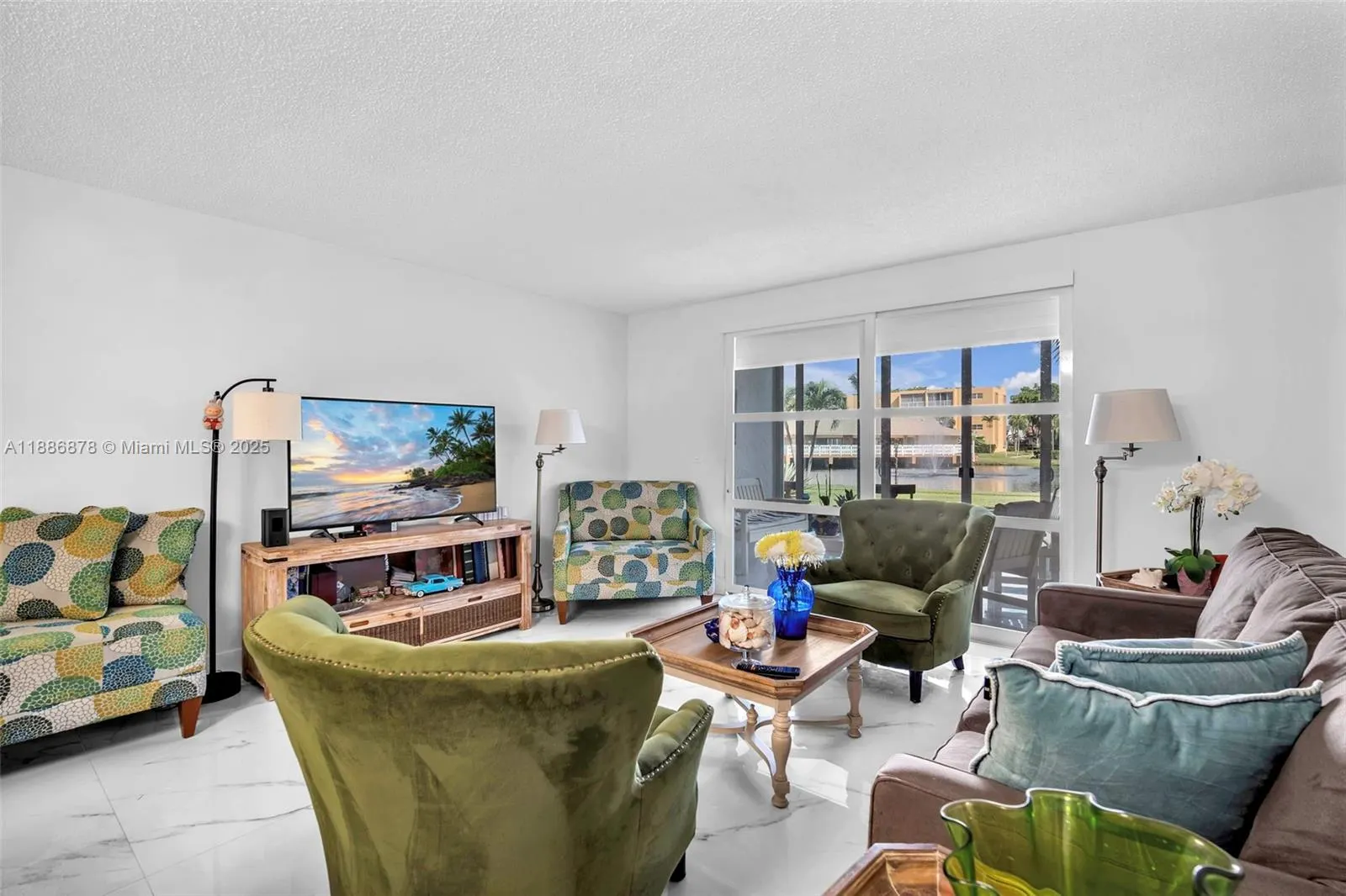205 SE 11th Ter, #101