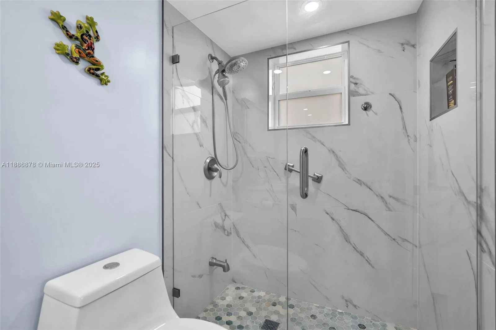 205 SE 11th Ter, #101