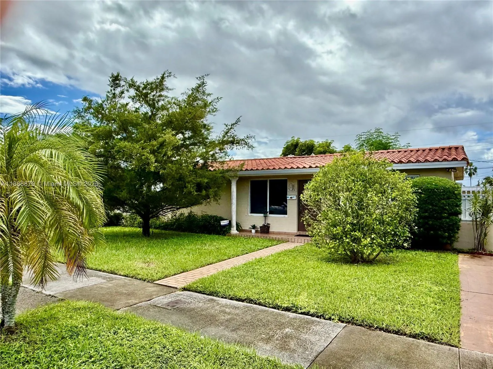 3310 SW 94th Pl