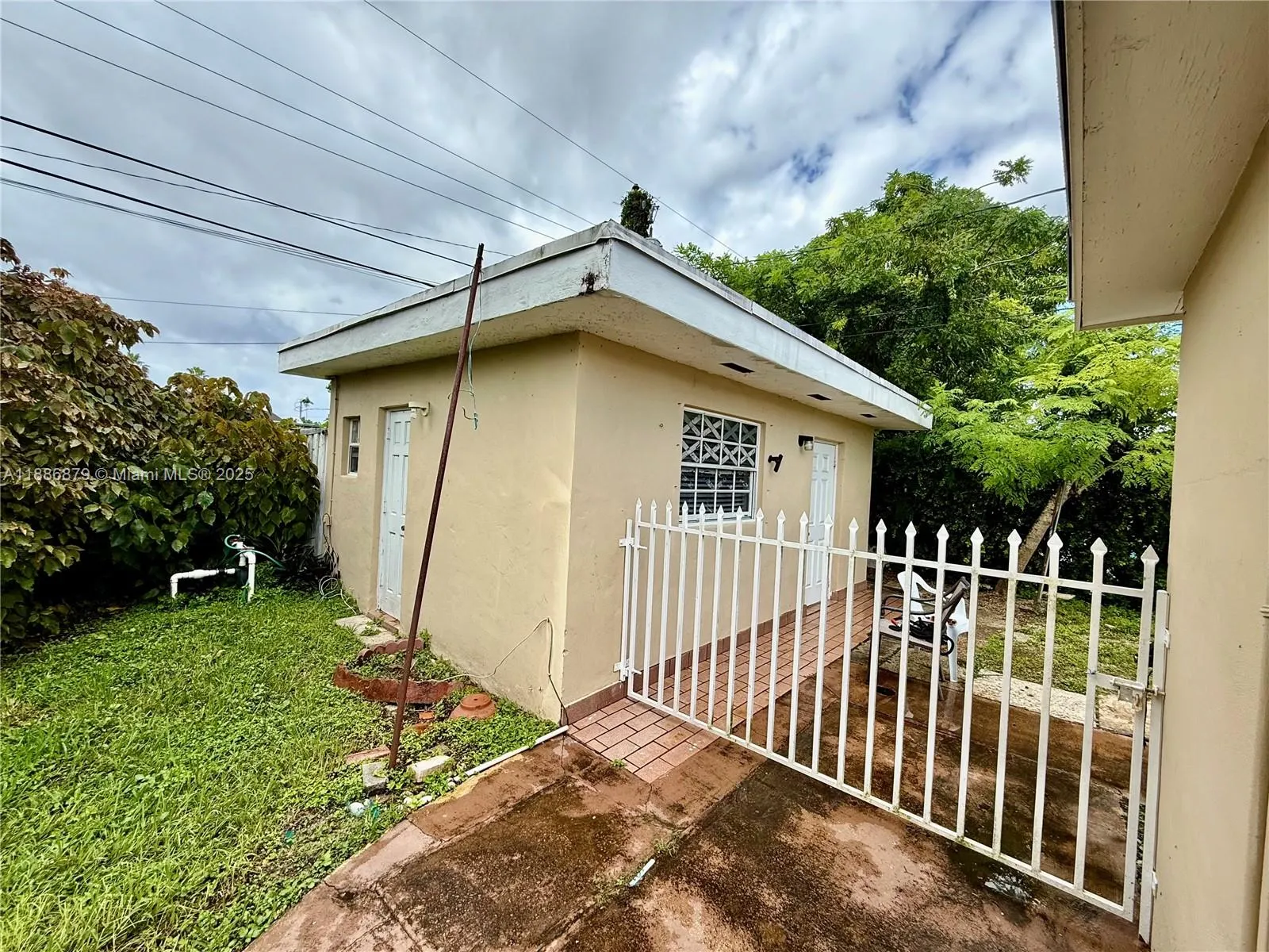 3310 SW 94th Pl