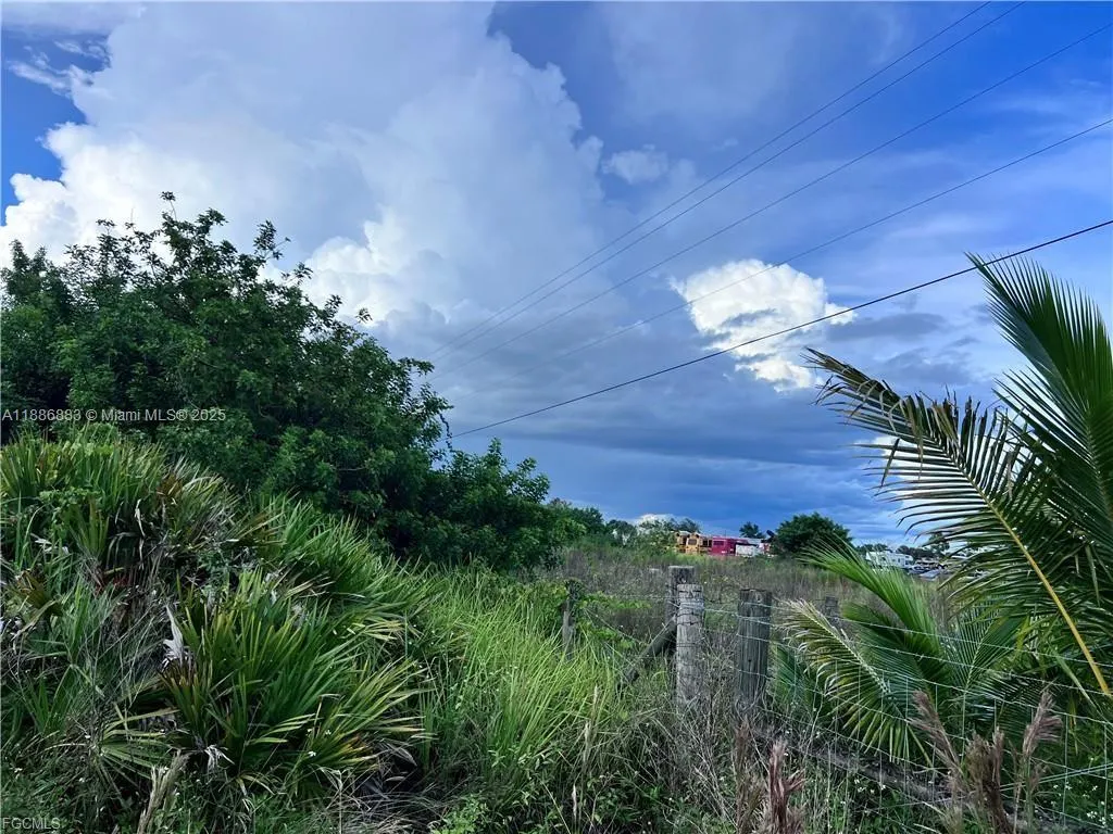 2913 Fernwood Ln.