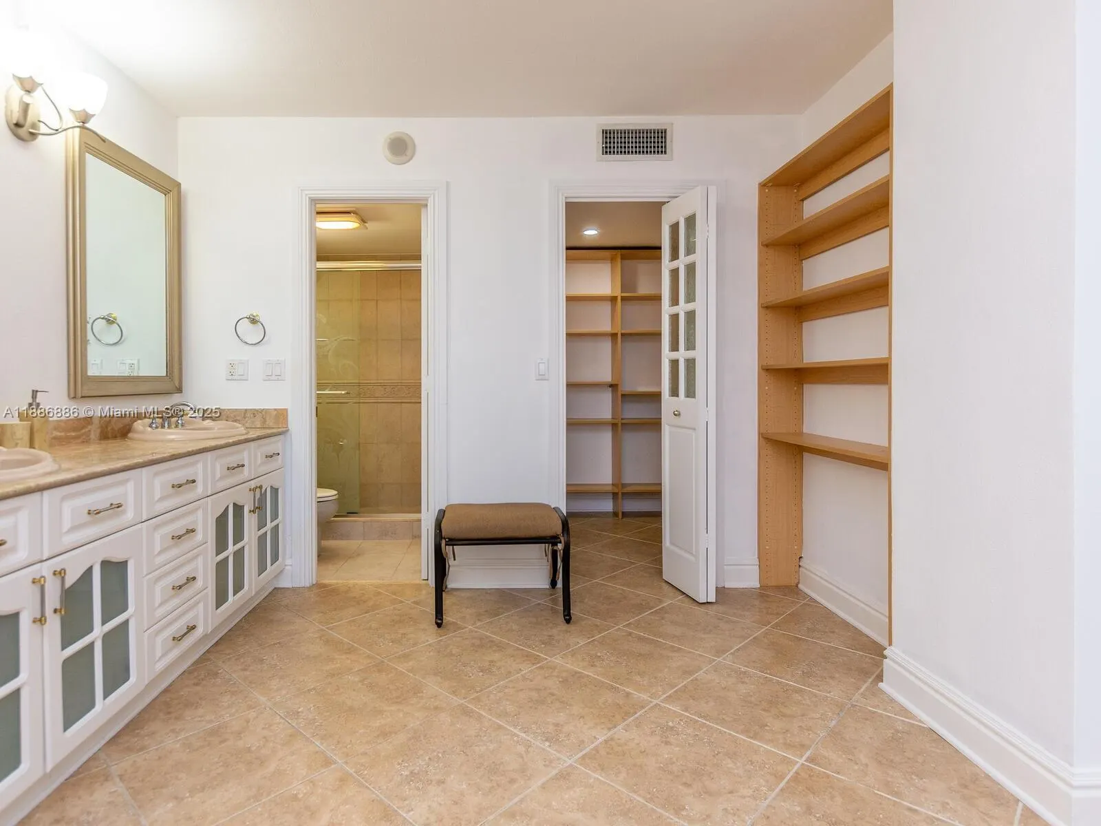 9273 Collins Ave, #703