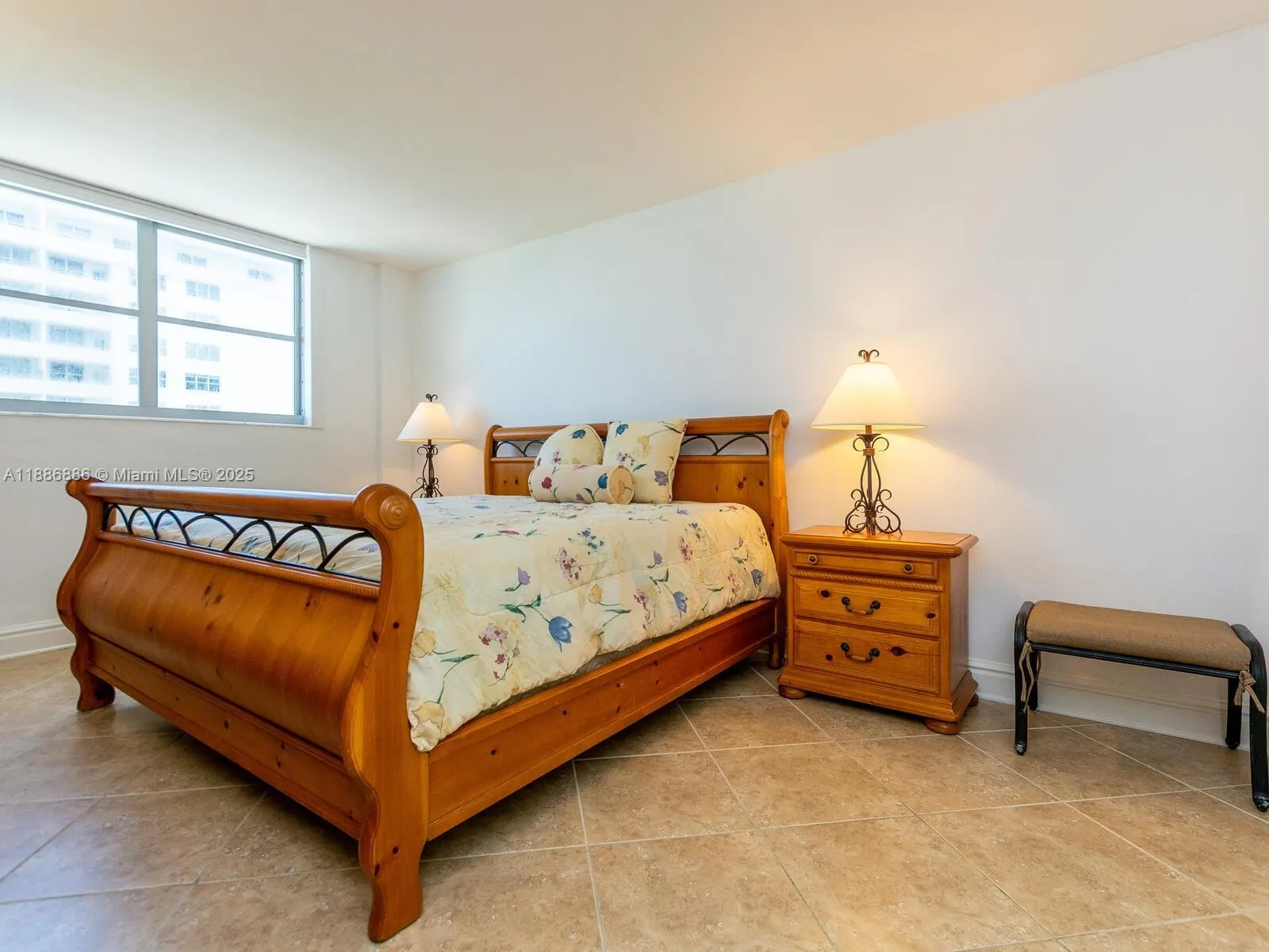 9273 Collins Ave, #703