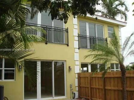 1238 NE 14th Ave