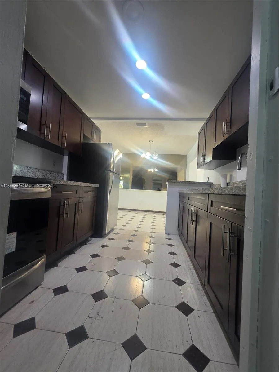 11500 SW 181st Ter, #0
