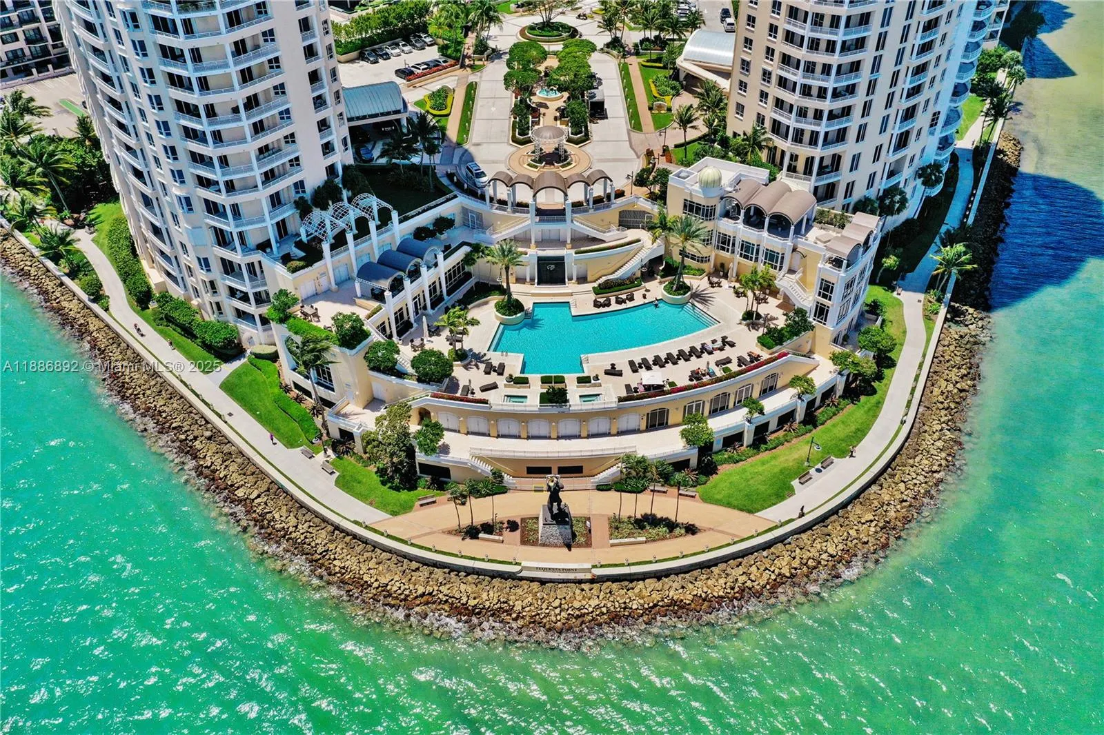 808 Brickell Key Dr, #3304