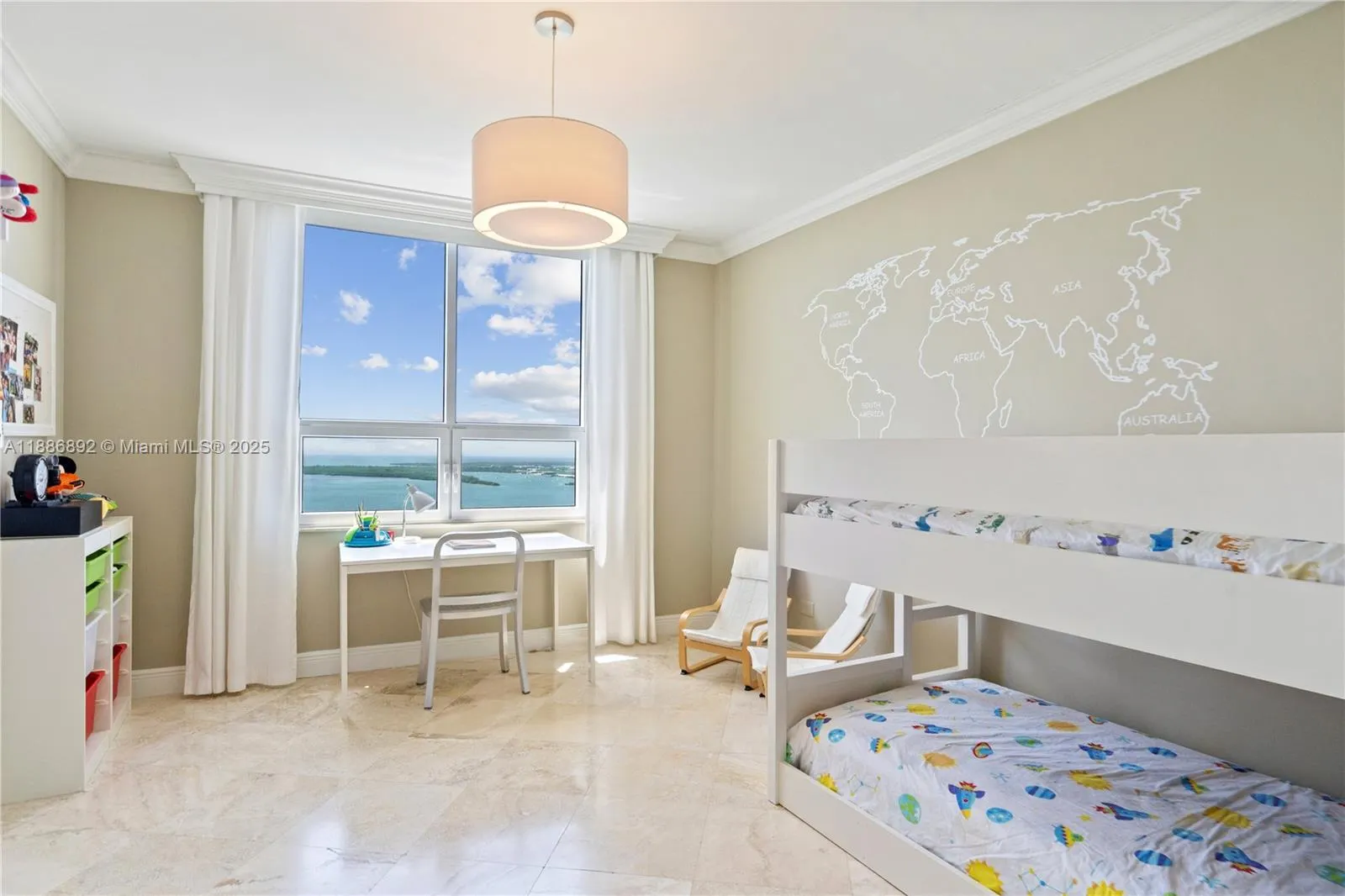 808 Brickell Key Dr, #3304