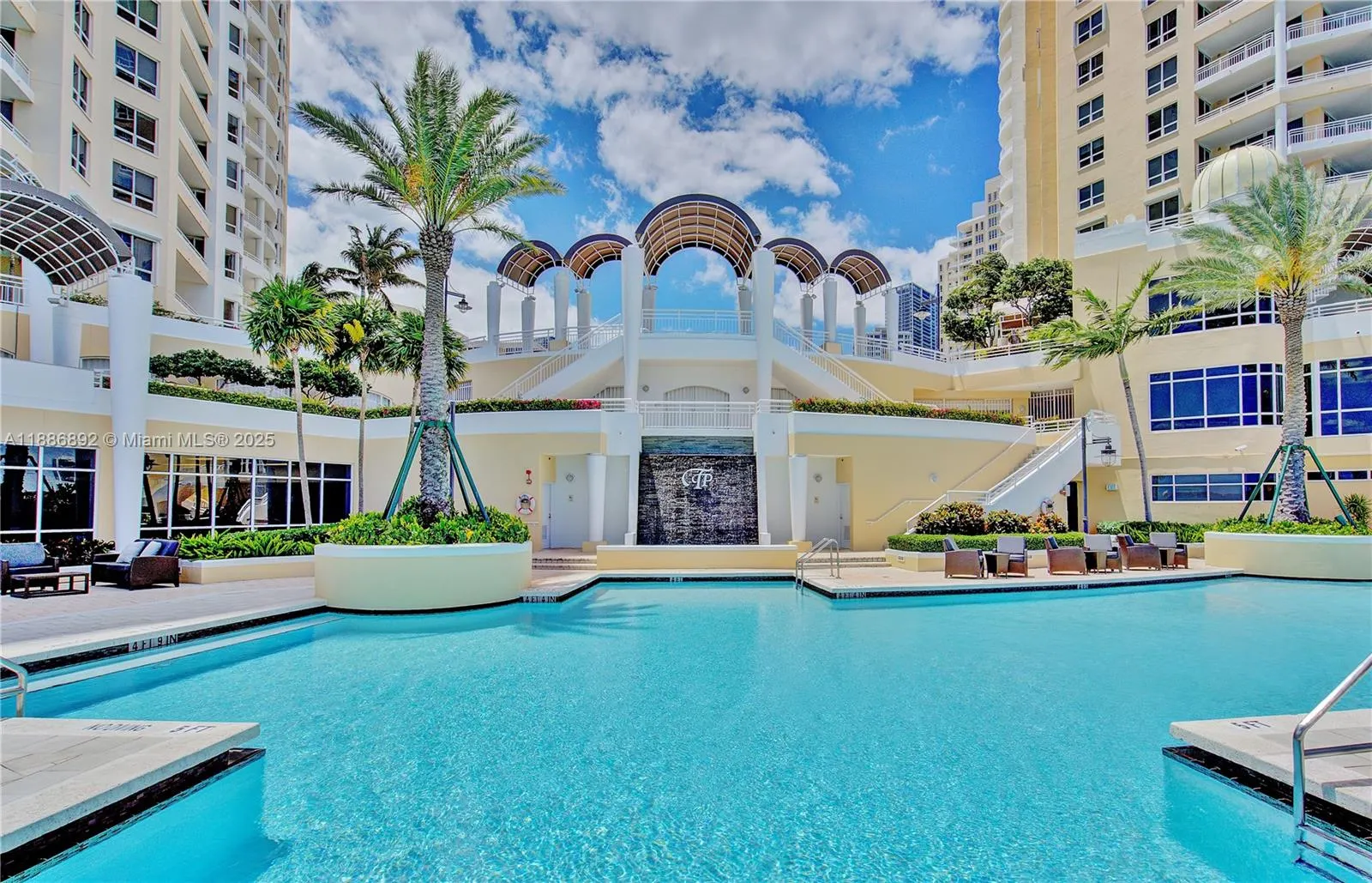 808 Brickell Key Dr, #3304