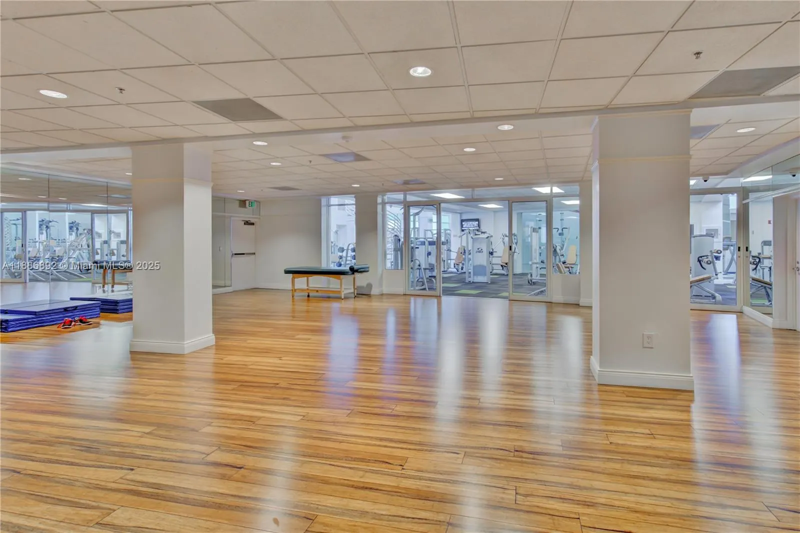 808 Brickell Key Dr, #3304