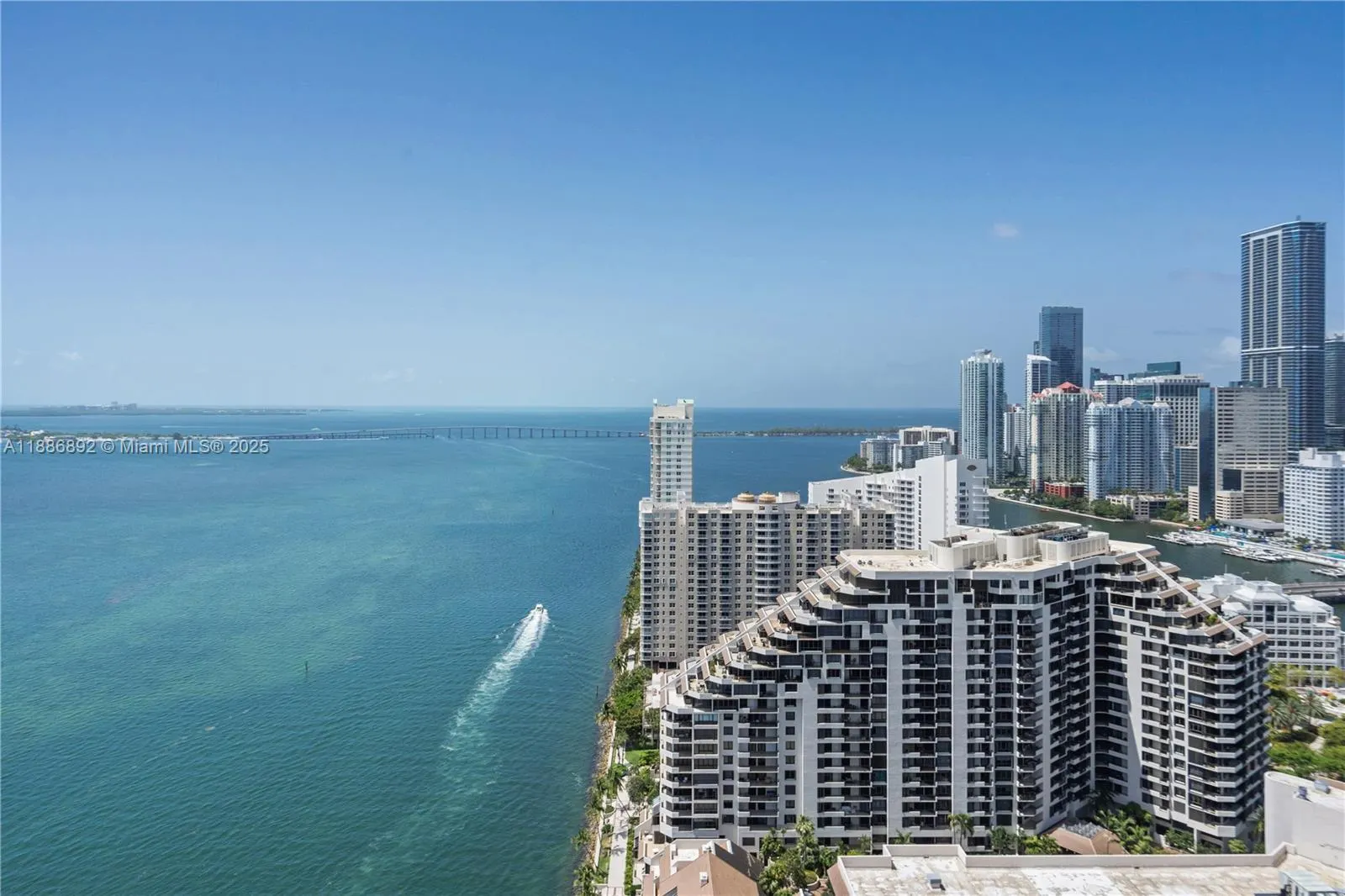 808 Brickell Key Dr, #3304