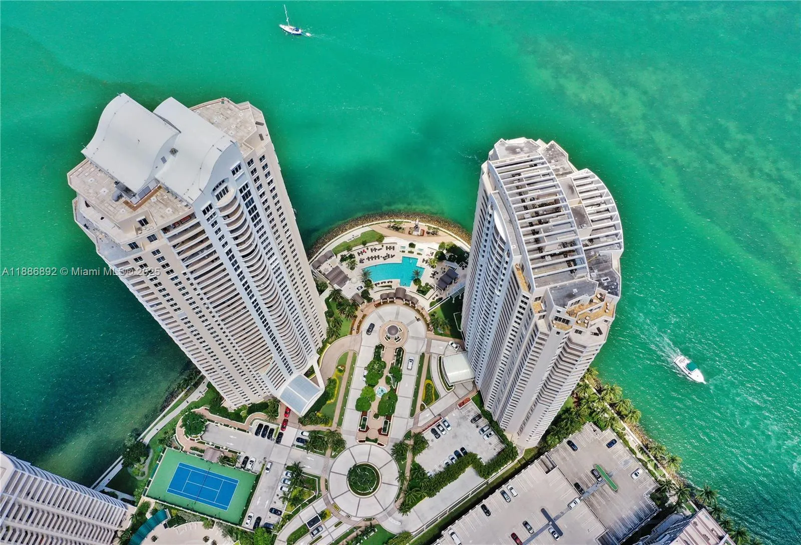 808 Brickell Key Dr, #3304