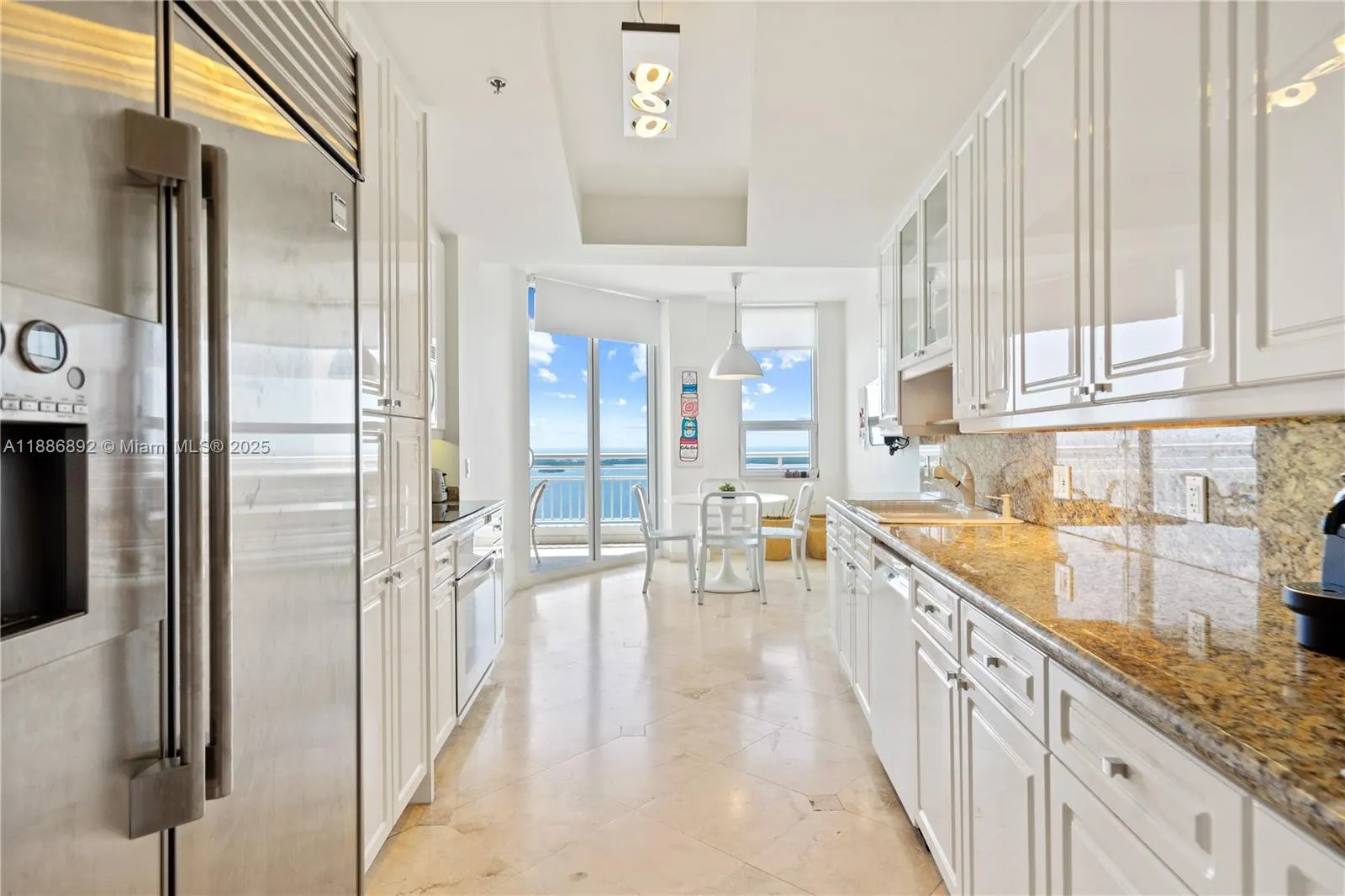 808 Brickell Key Dr, #3304