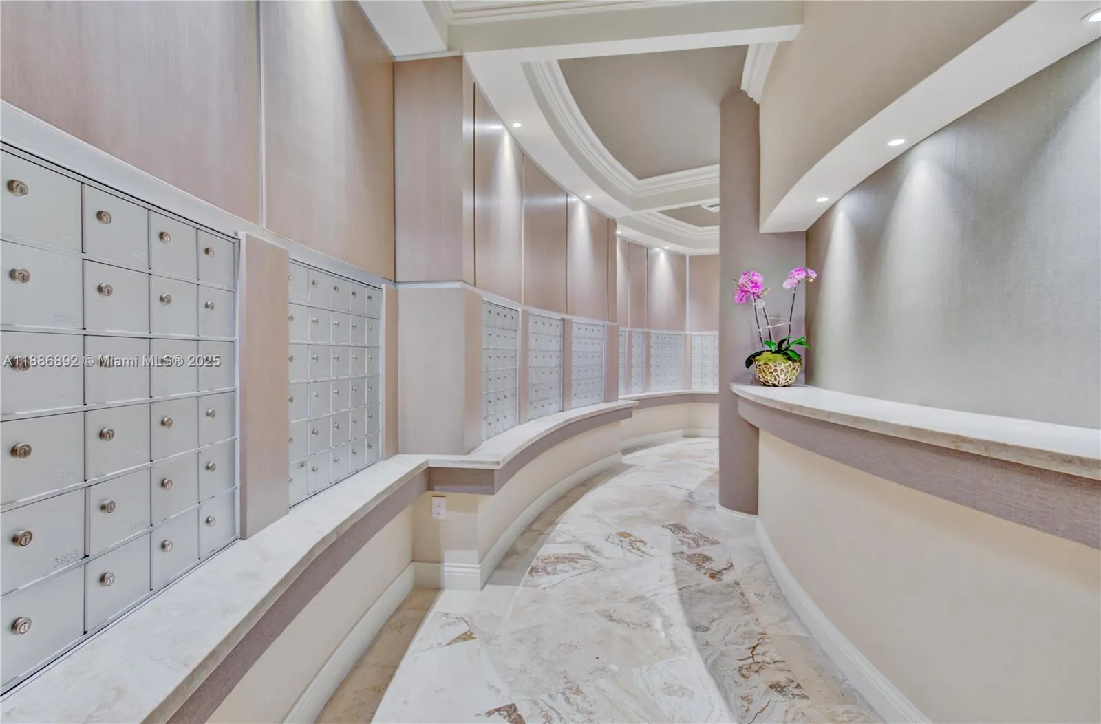 808 Brickell Key Dr, #3304